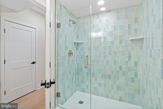 113 THORNTON LN, Newtown, PA 18940