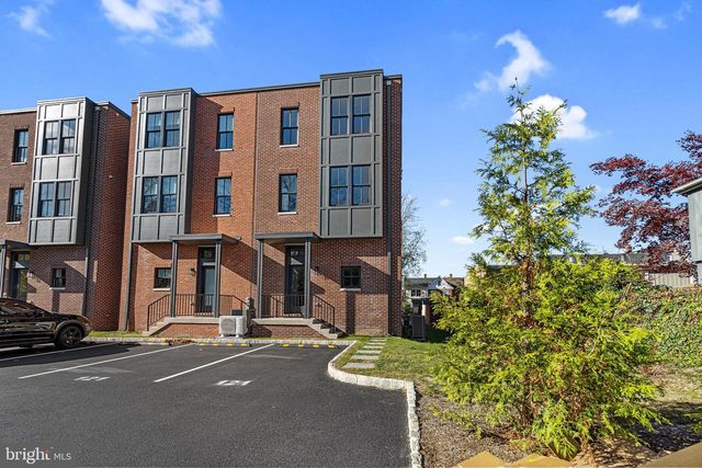 113 THORNTON LN, Newtown, PA 18940