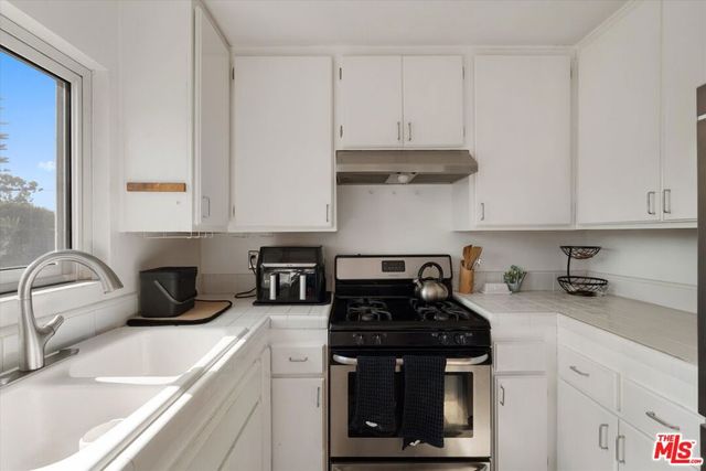 845 Brooks Avenue 1, Venice, CA 90291