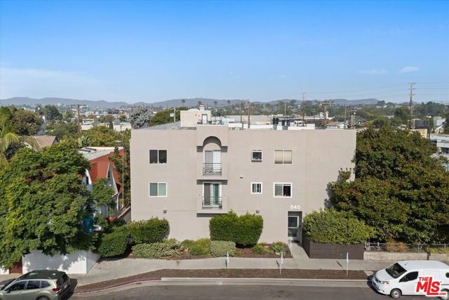 845 Brooks Avenue 1, Venice, CA 90291
