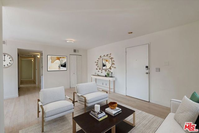 845 Brooks Avenue 1, Venice, CA 90291