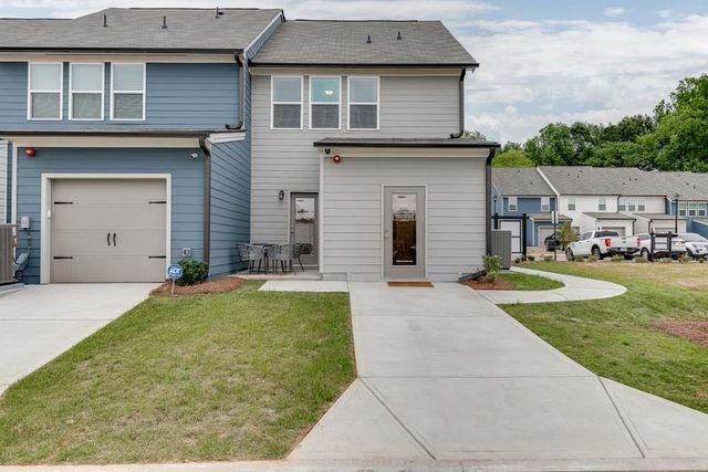 5508 Warwick Pass Street, Douglasville, GA 30135