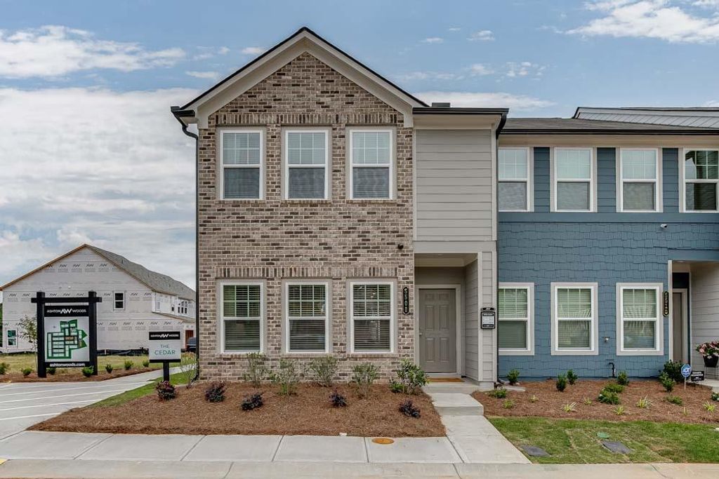 5508 Warwick Pass Street, Douglasville, GA 30135