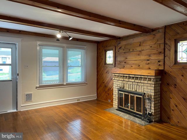 1854 ROCKWELL RD, Abington, PA 19001