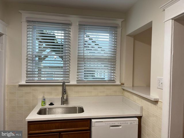 1854 ROCKWELL RD, Abington, PA 19001
