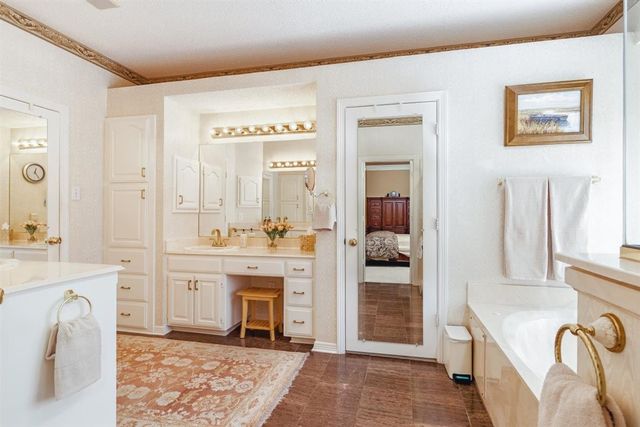 301 W Mill Valley Drive, Colleyville, TX 76034