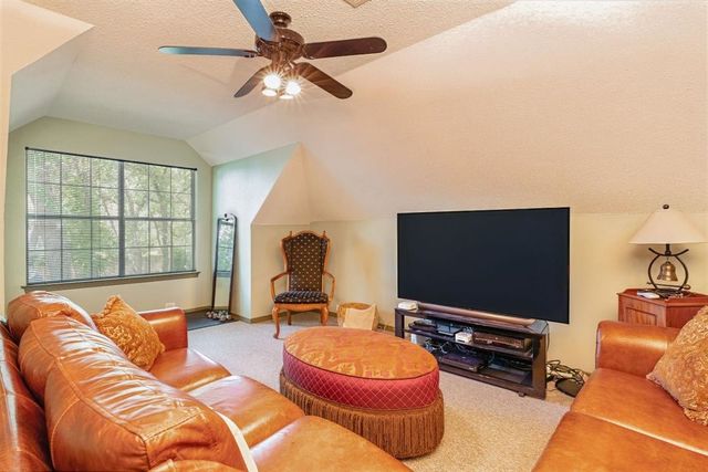 301 W Mill Valley Drive, Colleyville, TX 76034