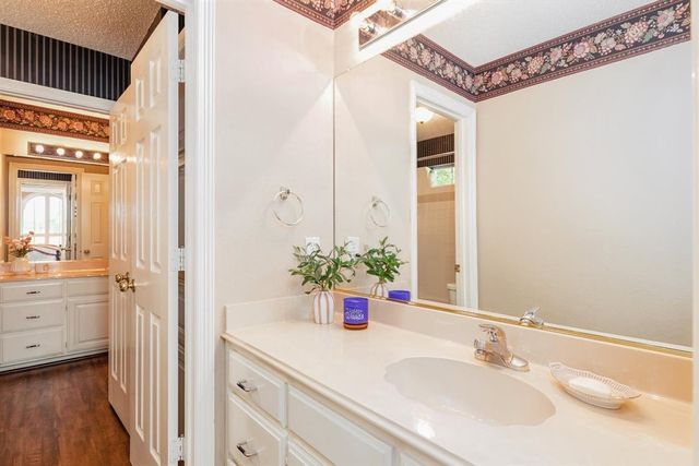 301 W Mill Valley Drive, Colleyville, TX 76034