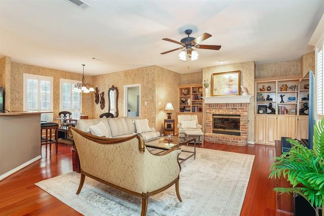 301 W Mill Valley Drive, Colleyville, TX 76034