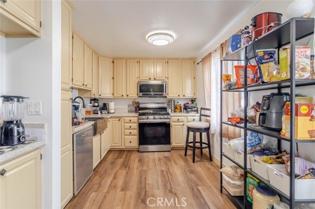 9950 Topanga Canyon, Chatsworth (los Angeles), CA 91311