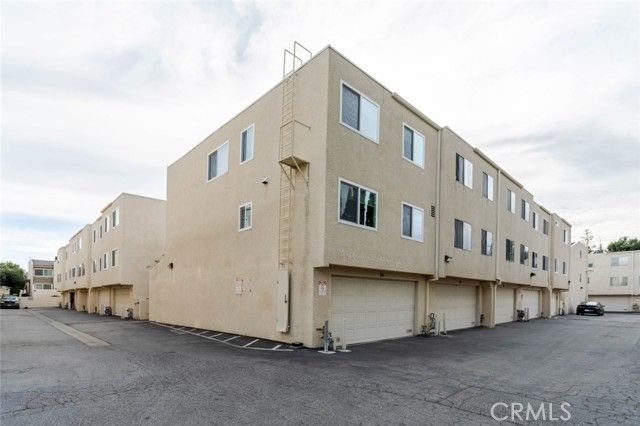 9950 Topanga Canyon, Chatsworth (los Angeles), CA 91311