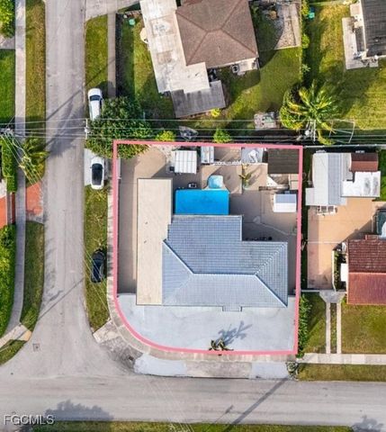 9365 SW 44th St, Miami, FL 33165