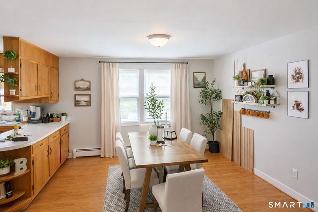 88 Elizabeth Ann Drive, New Haven, CT 06512