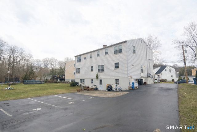 88 Elizabeth Ann Drive, New Haven, CT 06512