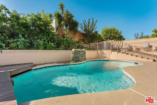4845 Parkglen Avenue, View Park, CA 90043