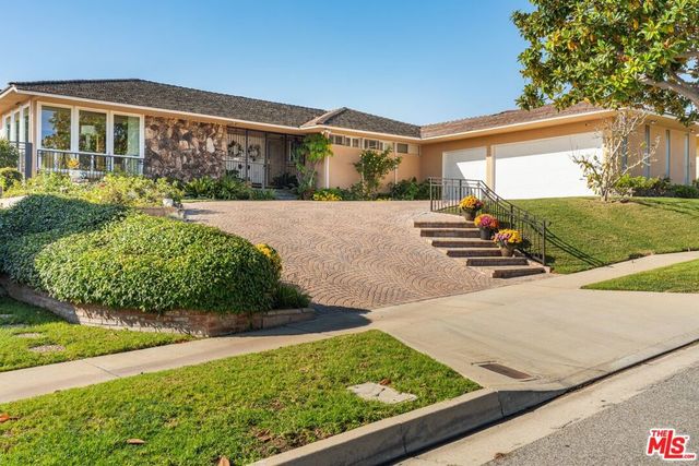 4845 Parkglen Avenue, View Park, CA 90043