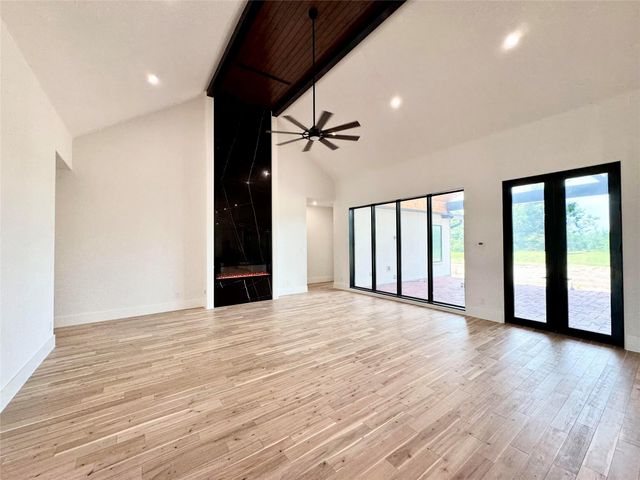 14260 Hargrove Lane, Washington, TX 77880