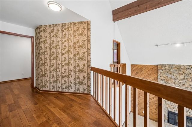 155 North Shore Drive, Lake Waukomis, MO 64151