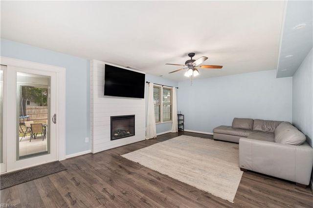 2044 Columbo AVE, Chesapeake, VA 23321