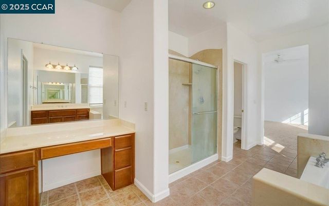 5660 Vista Drive, Richmond, CA 94806