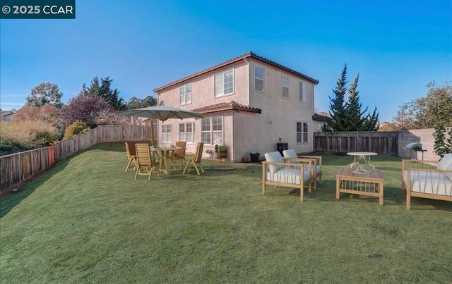 5660 Vista Drive, Richmond, CA 94806