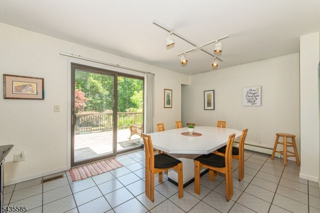 15 Wilshire Dr, Sparta Twp., NJ 07871
