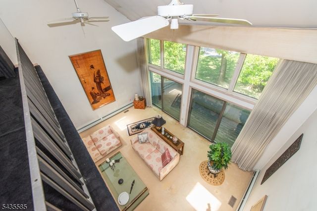 15 Wilshire Dr, Sparta Twp., NJ 07871