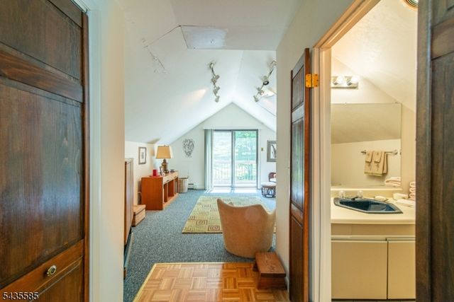 15 Wilshire Dr, Sparta Twp., NJ 07871