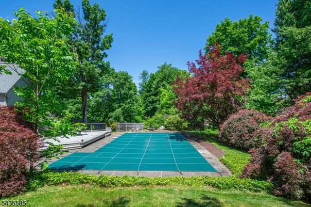 15 Wilshire Dr, Sparta Twp., NJ 07871