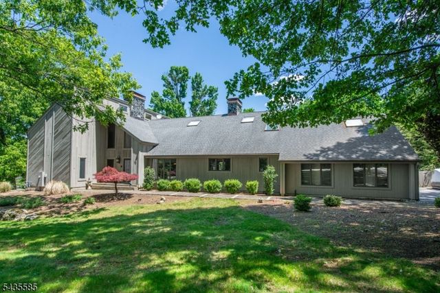15 Wilshire Dr, Sparta Twp., NJ 07871