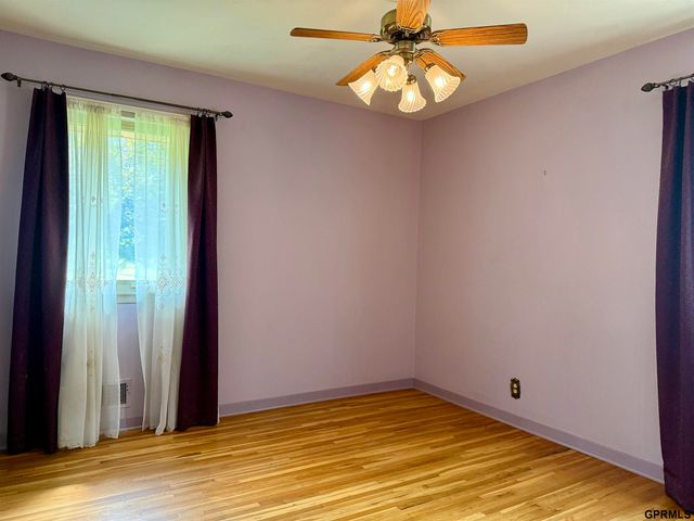 410 Skyway Road, Lincoln, NE 68505