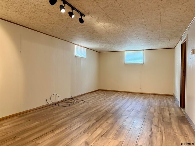 410 Skyway Road, Lincoln, NE 68505