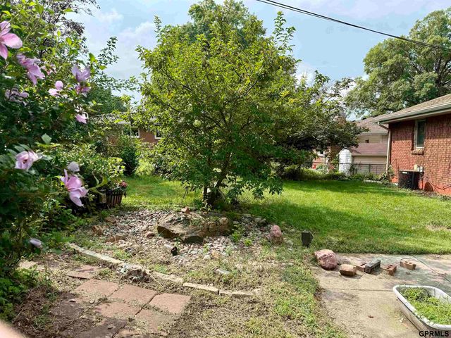 410 Skyway Road, Lincoln, NE 68505