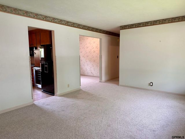 410 Skyway Road, Lincoln, NE 68505