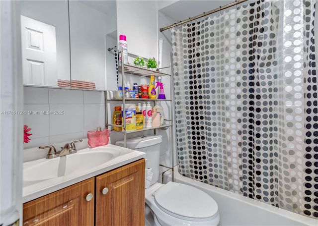 5801 W 2nd Ct, Hialeah, FL 33012