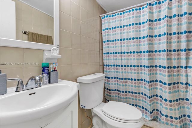 5801 W 2nd Ct, Hialeah, FL 33012