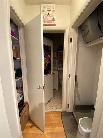 40 High St 308, Dedham, MA 02026