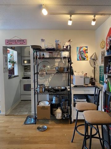 40 High St 308, Dedham, MA 02026