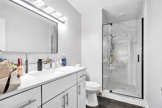 7402 NW 75th St, Tamarac, FL 33321