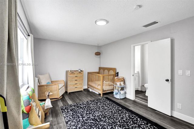 7402 NW 75th St, Tamarac, FL 33321