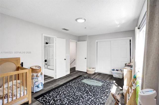 7402 NW 75th St, Tamarac, FL 33321