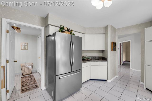 37418 Legends Trail Drive, Farmington Hills, MI 48331
