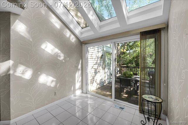 37418 Legends Trail Drive, Farmington Hills, MI 48331