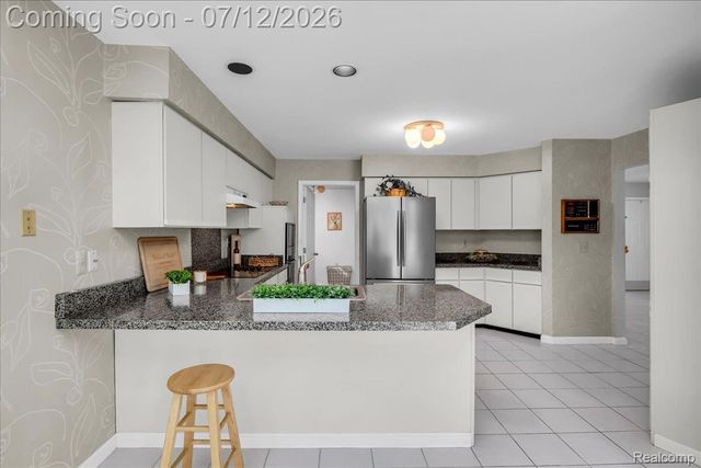 37418 Legends Trail Drive, Farmington Hills, MI 48331