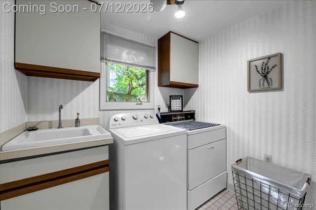 37418 Legends Trail Drive, Farmington Hills, MI 48331