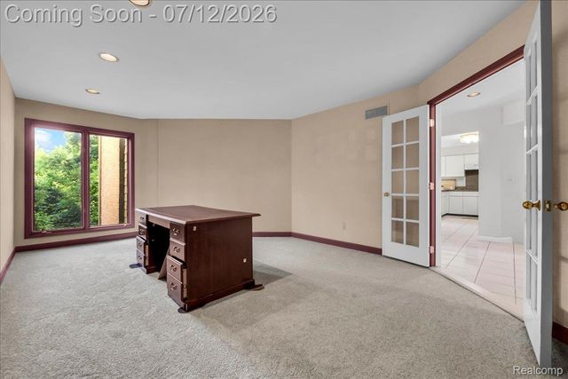 37418 Legends Trail Drive, Farmington Hills, MI 48331