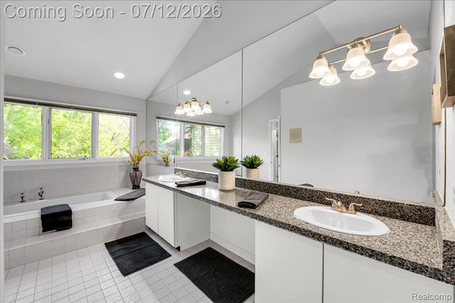 37418 Legends Trail Drive, Farmington Hills, MI 48331