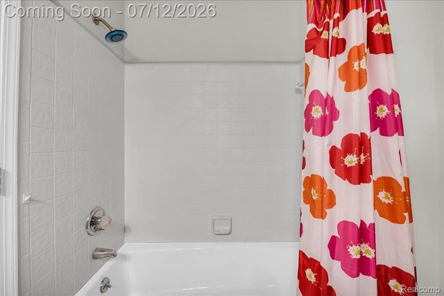 37418 Legends Trail Drive, Farmington Hills, MI 48331
