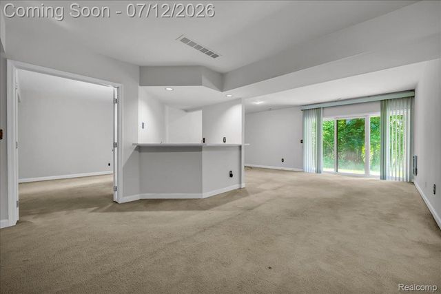 37418 Legends Trail Drive, Farmington Hills, MI 48331