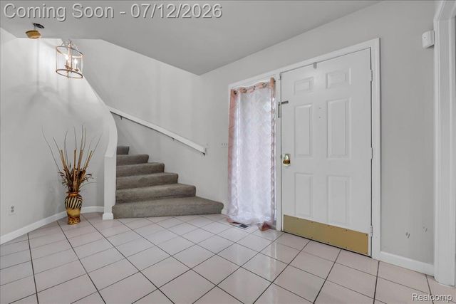 37418 Legends Trail Drive, Farmington Hills, MI 48331
